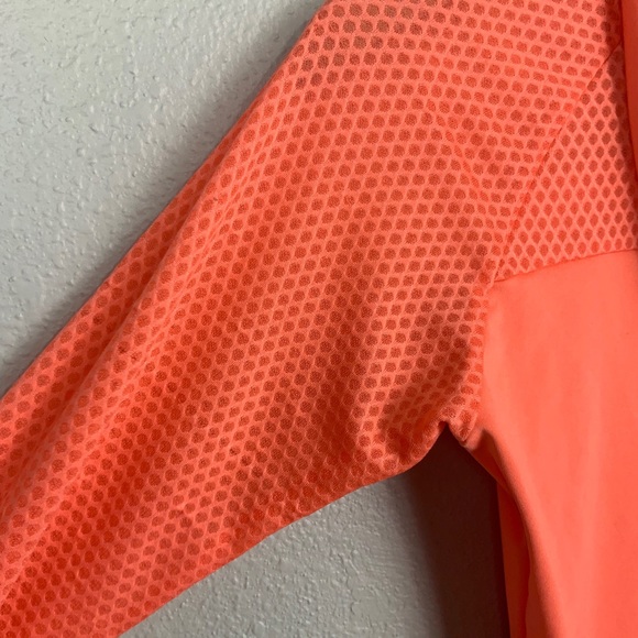 COPY - Light Weight Nike DriFit Hoodie - Picture 7 of 15